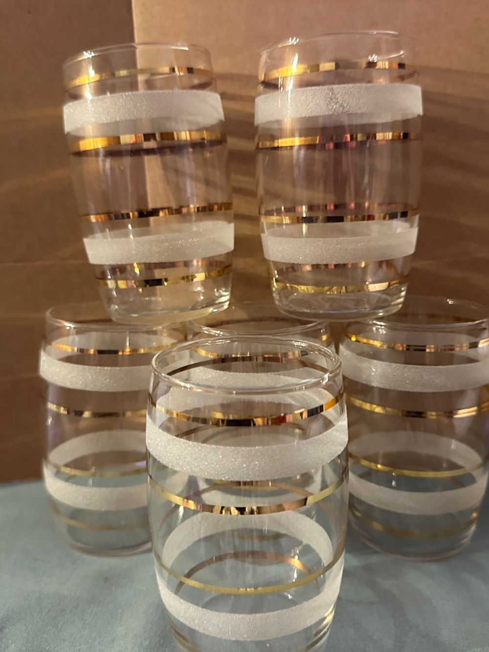 Vintage Mid Century Modem Gold and Frosted Striped Barrel Glasses (6)